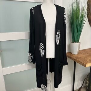 Joseph Ribkoff Abstract Woven Longer Length Cardigan Black White SZ XXL READ